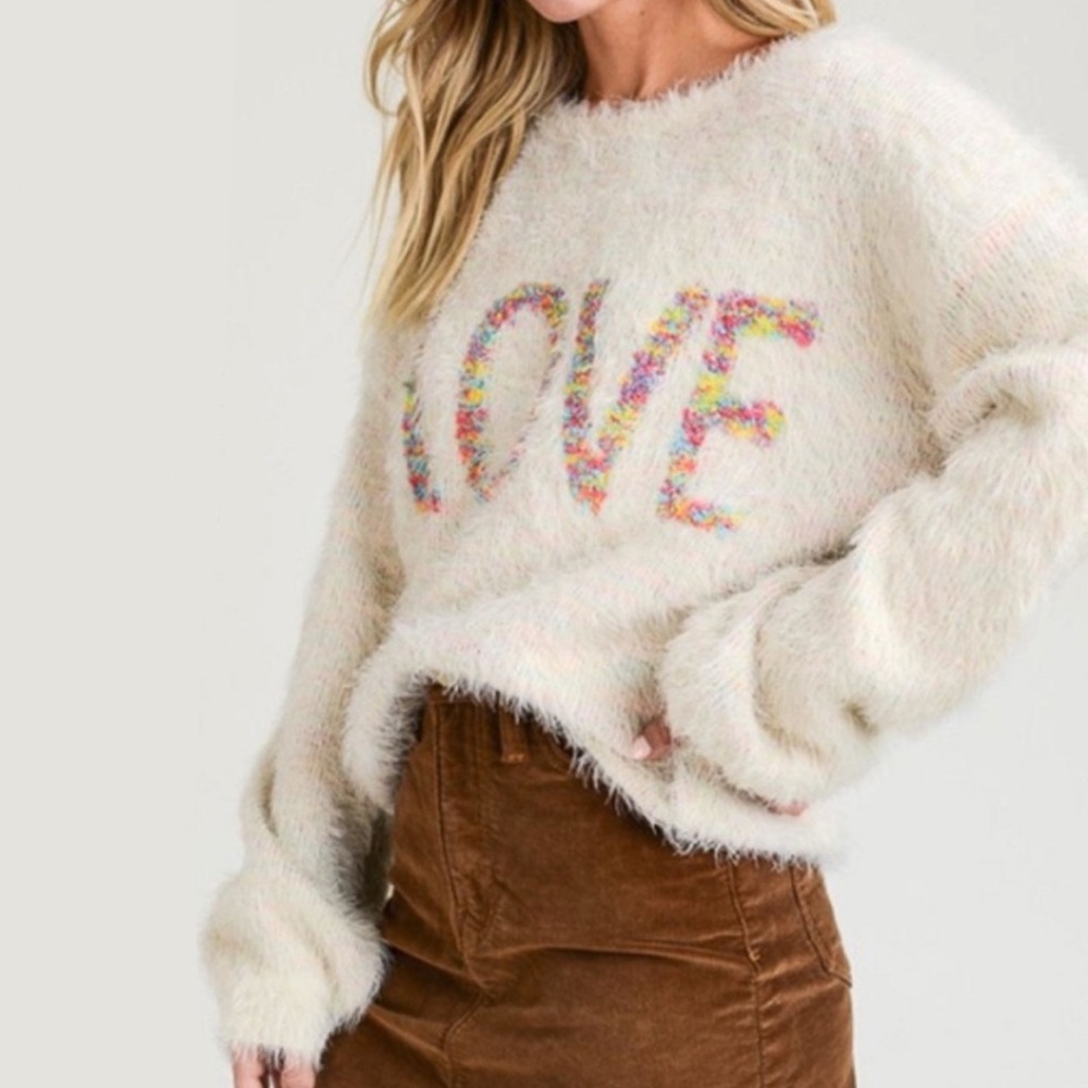 Le Lis Fuzzy Oversized Sweater with Multicolor LOVE Excellent Condition - Picture 1 of 6